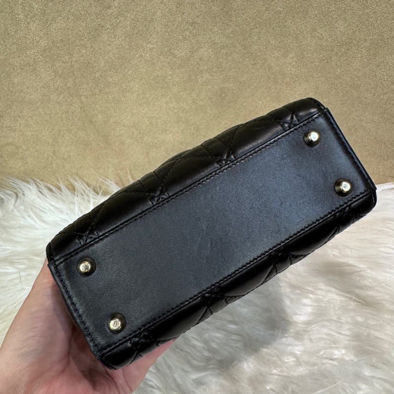 Dior LadyDior 黑羊皮3格迷你黛妃包 今年出專櫃-5