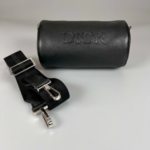 DIOR 黑皮革圓筒包