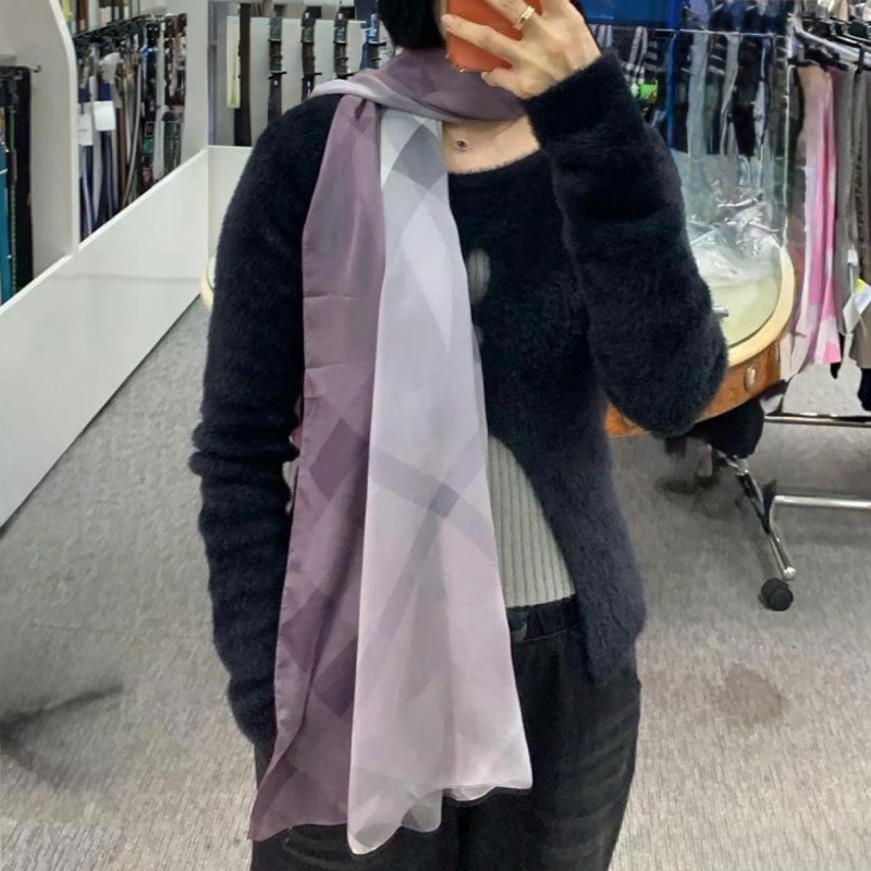 Burberry scarf-2