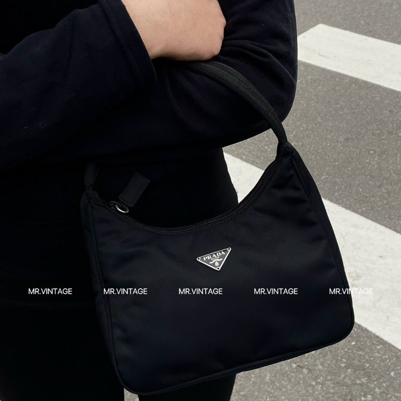 🏷Prada hobo-1
