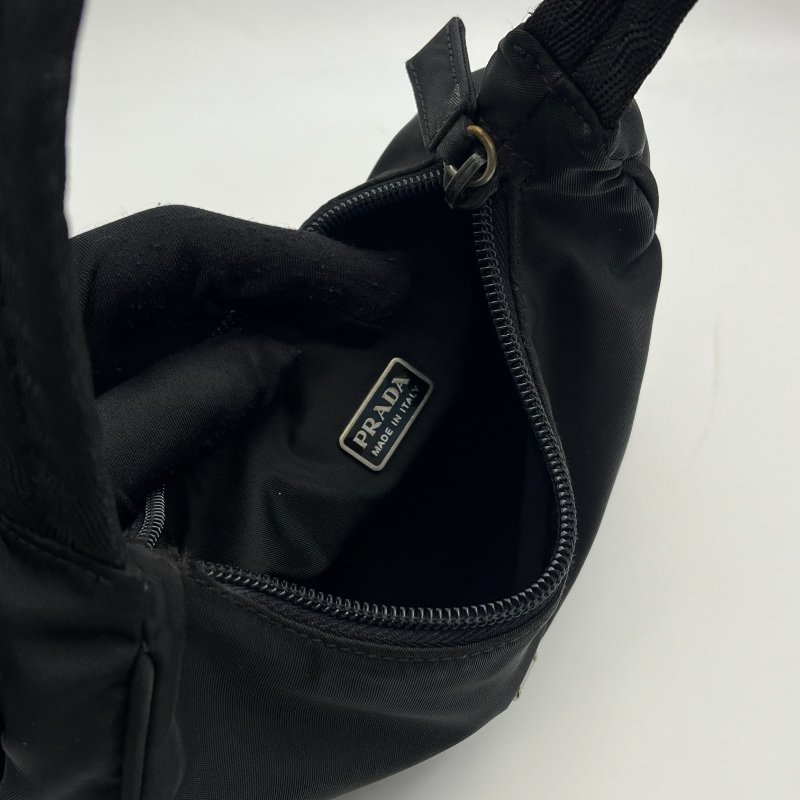 🏷Prada hobo-13