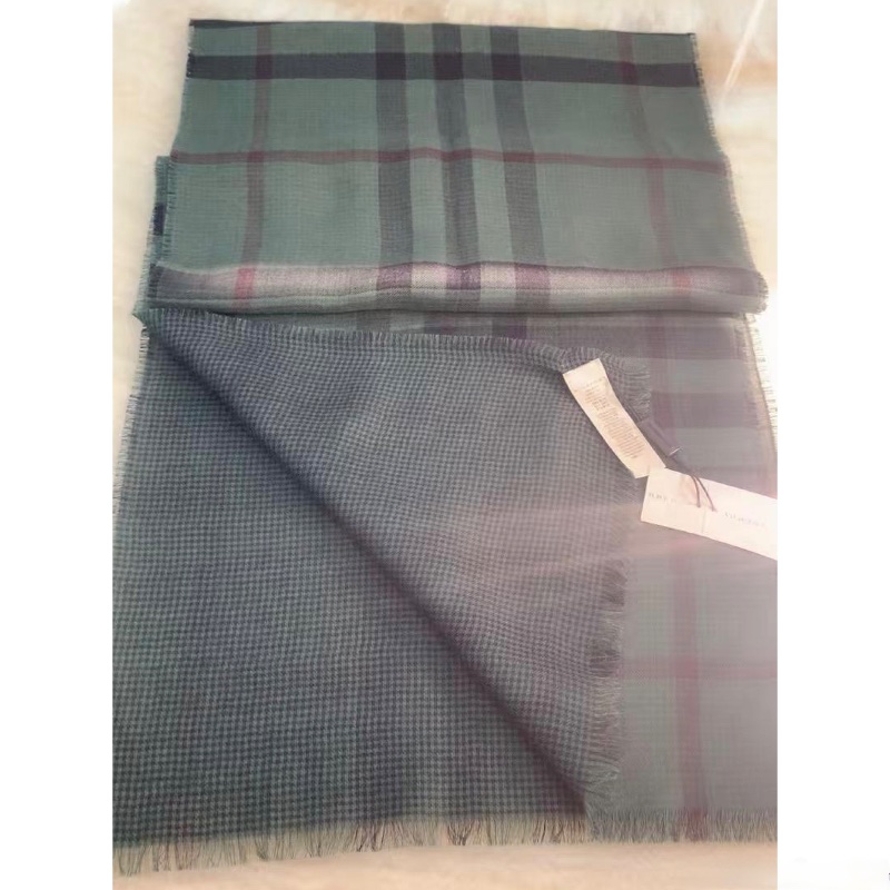 Burberry scarf-2