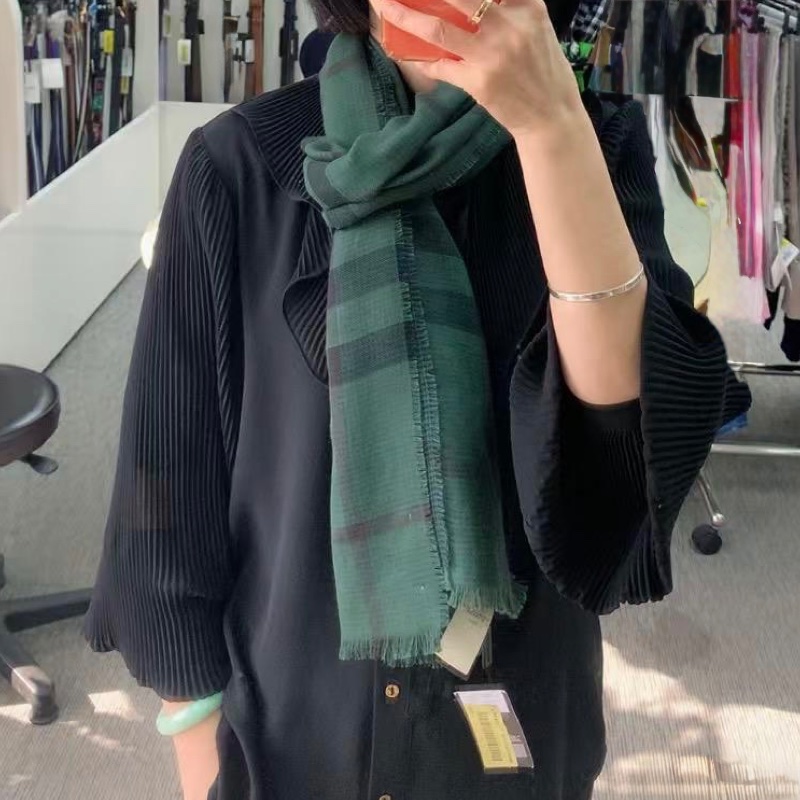 Burberry scarf-5