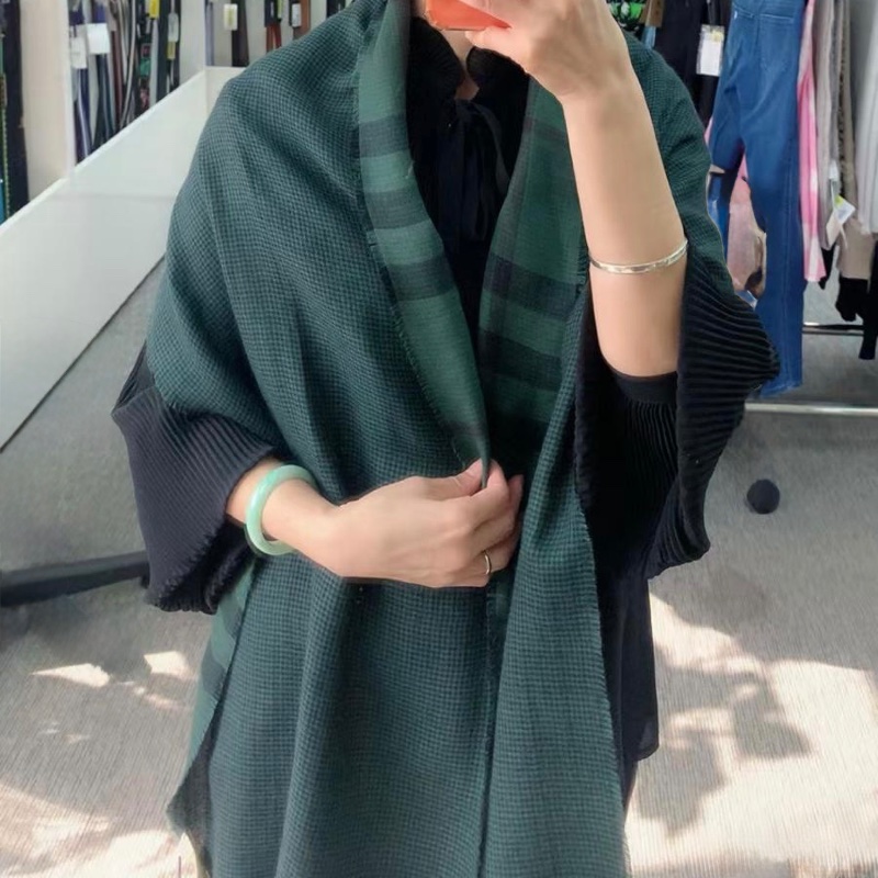 Burberry scarf-6