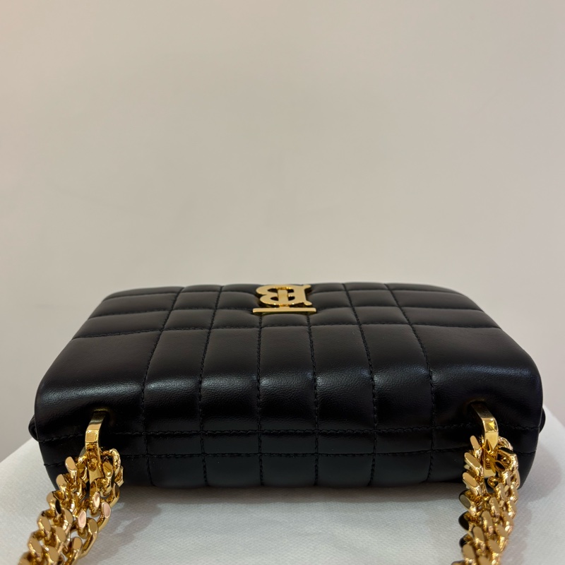 Burberry TB Lola黑牛皮金釦斜背包-5