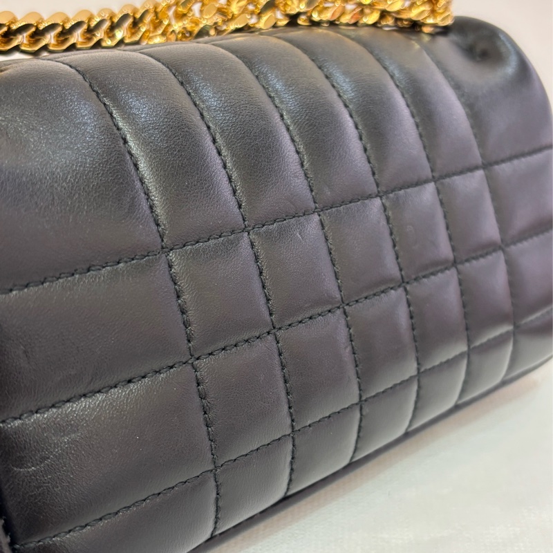 Burberry TB Lola黑牛皮金釦斜背包-9