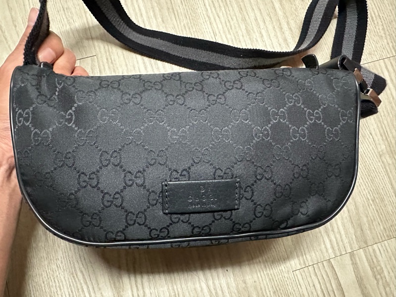 Gucci 胸包-2