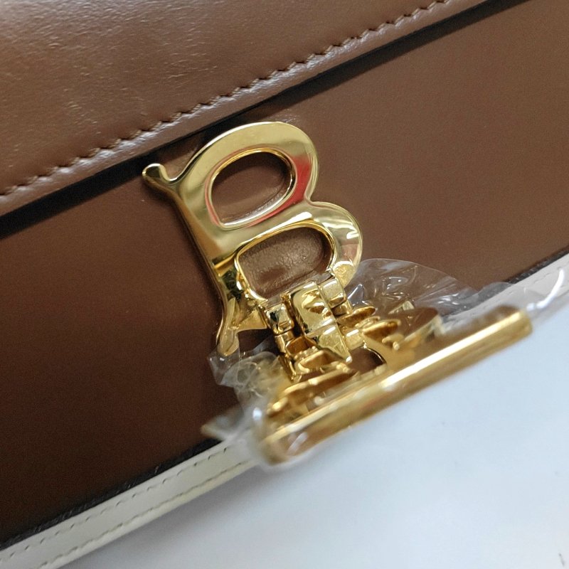 BURBERRY 迷你白色牛皮單肩包雙肩包 可拆卸肩帶-9