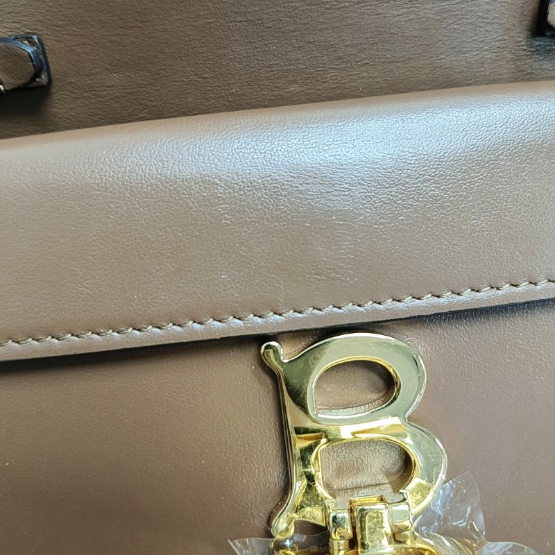 BURBERRY 迷你白色牛皮單肩包雙肩包 可拆卸肩帶-11