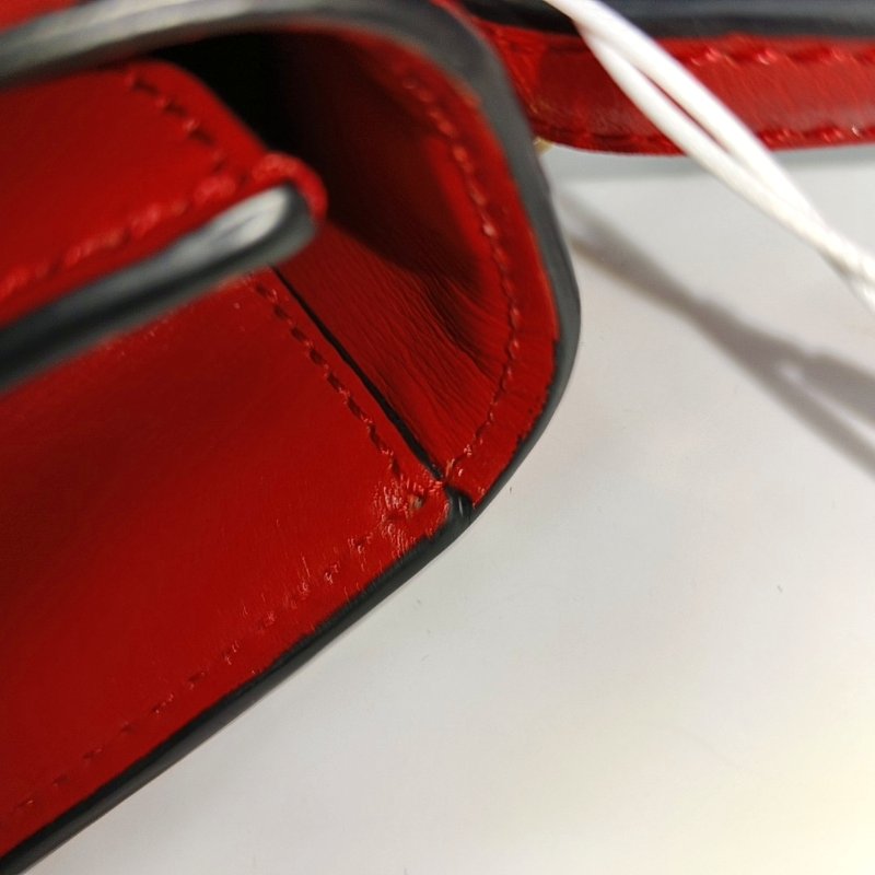 LOEWE Barcelona紅色牛皮單肩包斜挎包金色五金可拆卸肩帶-10