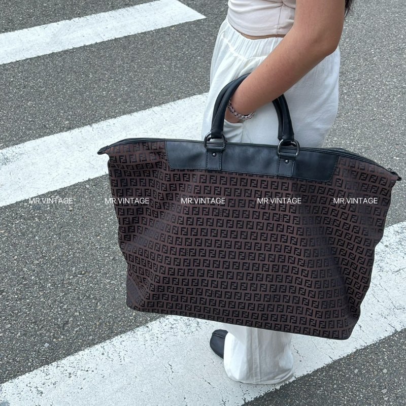 🏷Fendi旅行袋-1