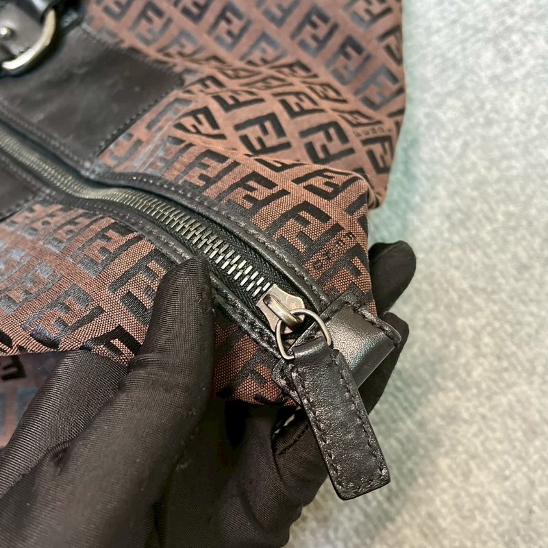 🏷Fendi旅行袋-8