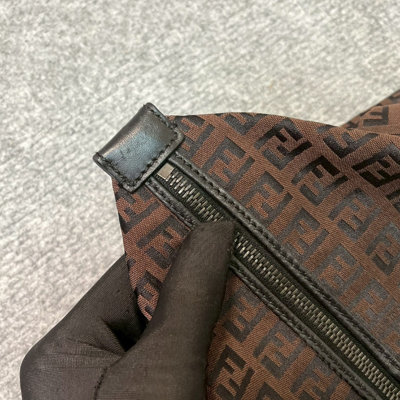 🏷Fendi旅行袋-9