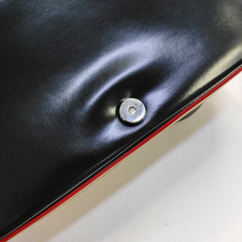 BURBERRY Lola 小號黑色皮革絎縫TB斜挎包單肩包 銀色五金-7