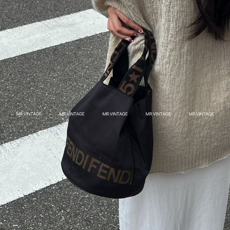 🏷Fendi便當盒包-1