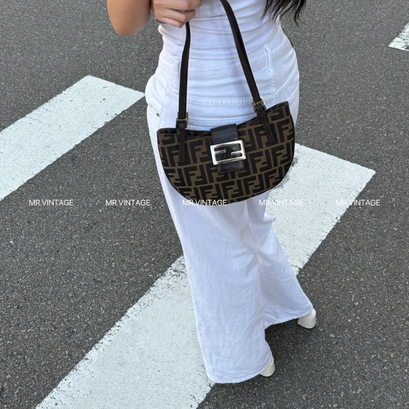 🏷Fendi圓餅包-2