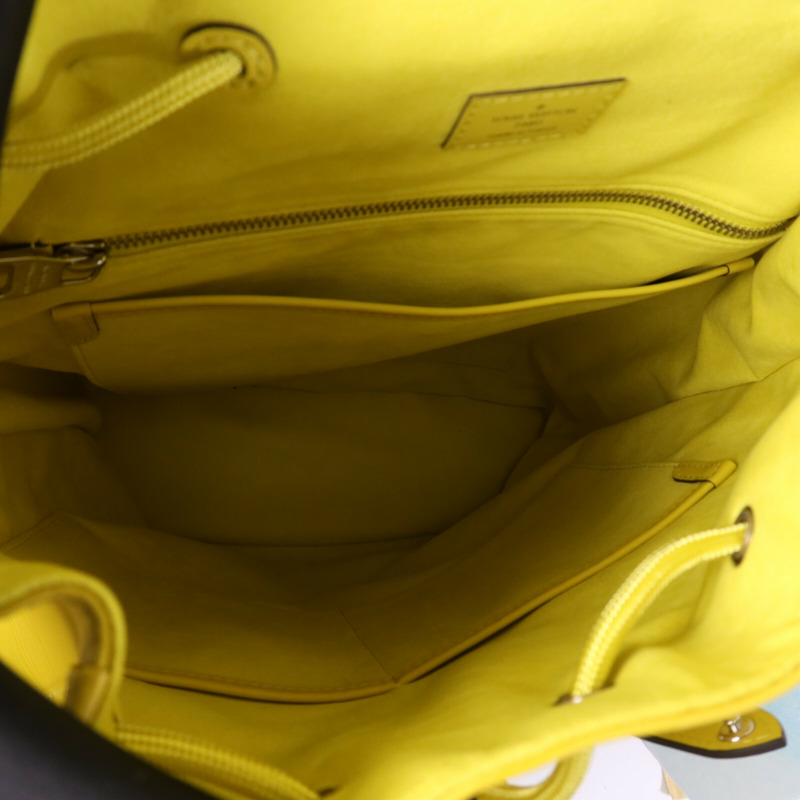 LOUIS VUITTON Epi Christopher MM銀扣背包-4