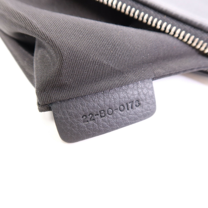 Dior 牛皮皮革Pouch銀扣手拿包-7