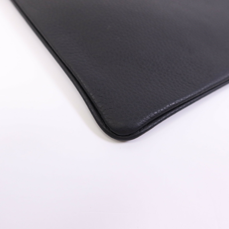 Dior 牛皮皮革Pouch銀扣手拿包-12