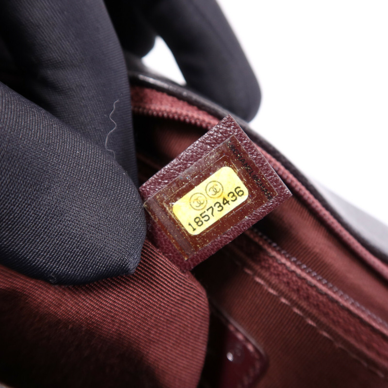 CHANEL 牛皮皮革Boy 30銀扣鏈帶肩背袋-7