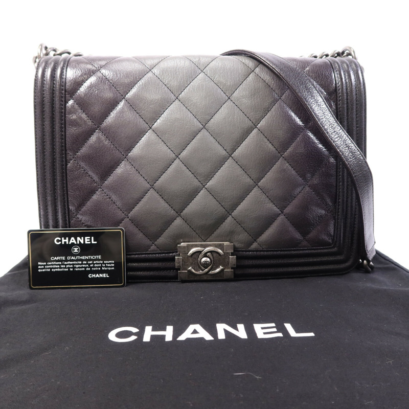 CHANEL 牛皮皮革Boy 30銀扣鏈帶肩背袋-9