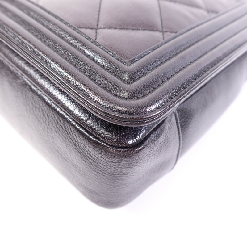 CHANEL 牛皮皮革Boy 30銀扣鏈帶肩背袋-10