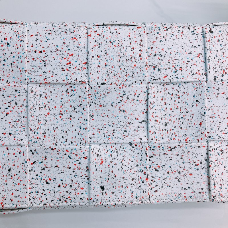 MS0411 Bottega Venetta  葆蝶家 中格 斜背包 白色 彩點 銀扣 Cassette Crossbody Bag White and Multicolor x PHW-10