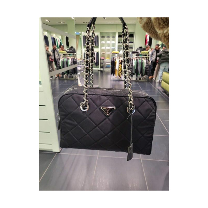 PRADA 尼龍絎縫鏈條迷你肩背包 黑色 1BH910-0