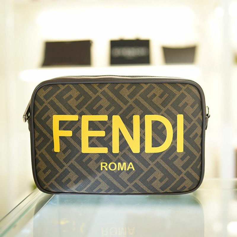 FENDI 棕色布藝皮革斜背包 男女通用 7M0286 AJJ4-1