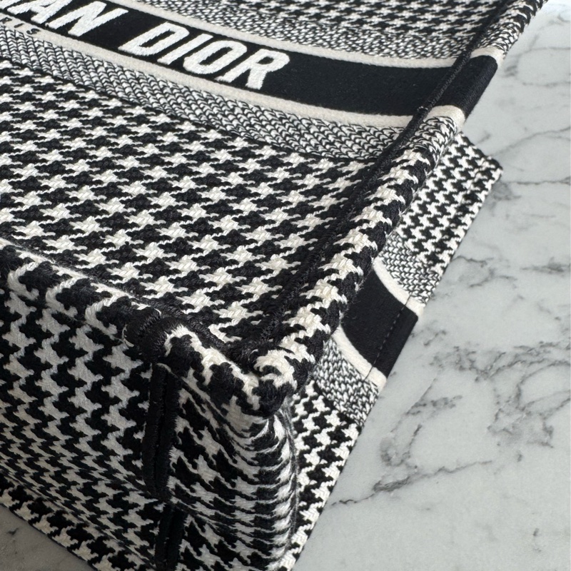Dior黑白千鳥格托特包  最經典必買的托特包❤️-6