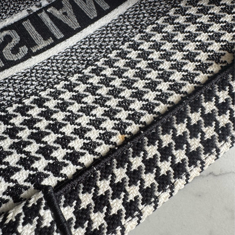 Dior黑白千鳥格托特包  最經典必買的托特包❤️-19