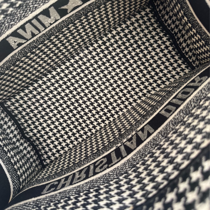 Dior黑白千鳥格托特包  最經典必買的托特包❤️-22
