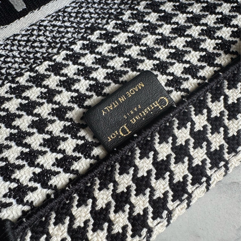 Dior黑白千鳥格托特包  最經典必買的托特包❤️-23