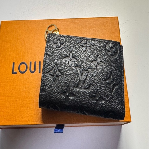 Louis Vuitton Lisa 錢包 M83365