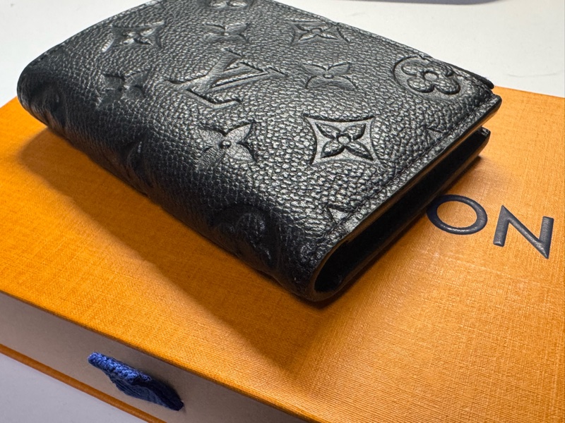 Louis Vuitton Lisa 錢包 M83365-4