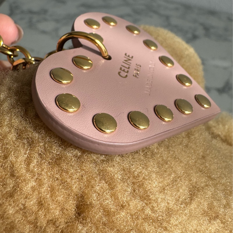 Celine咖熊毛絨凱旋門logo吊飾-4