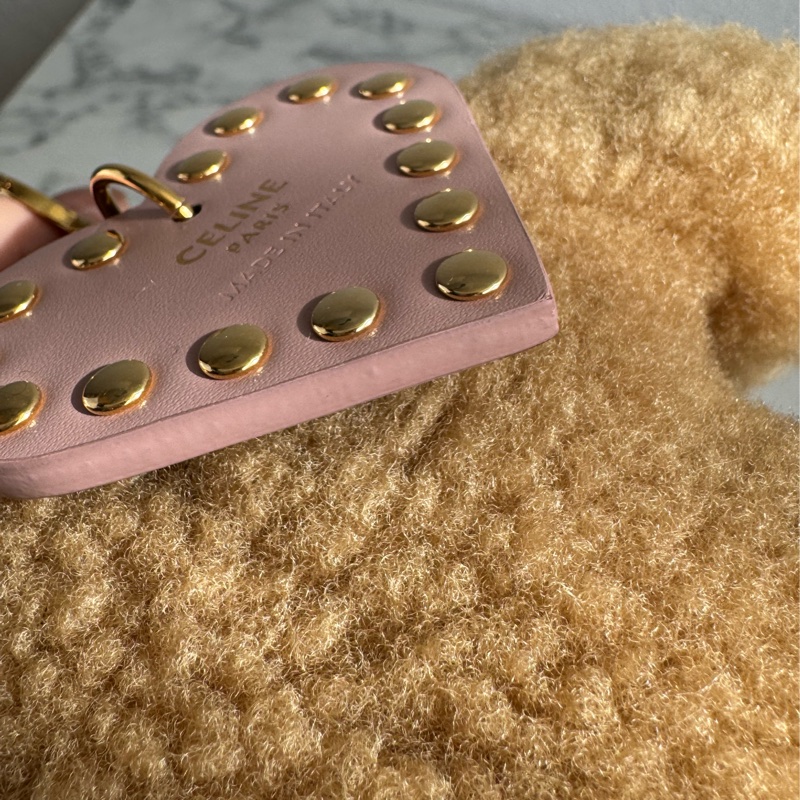 Celine咖熊毛絨凱旋門logo吊飾-5