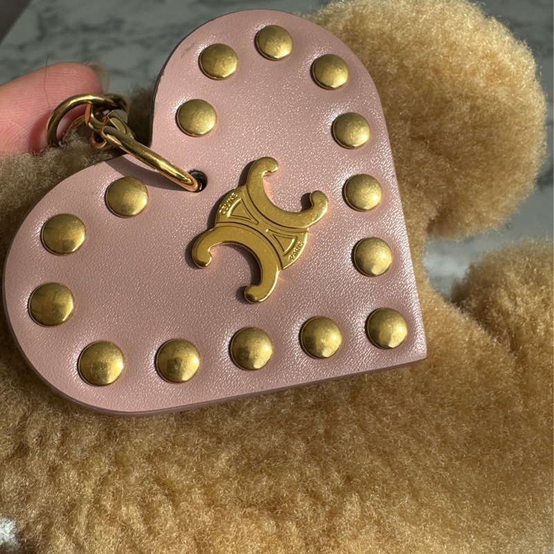 Celine咖熊毛絨凱旋門logo吊飾-7