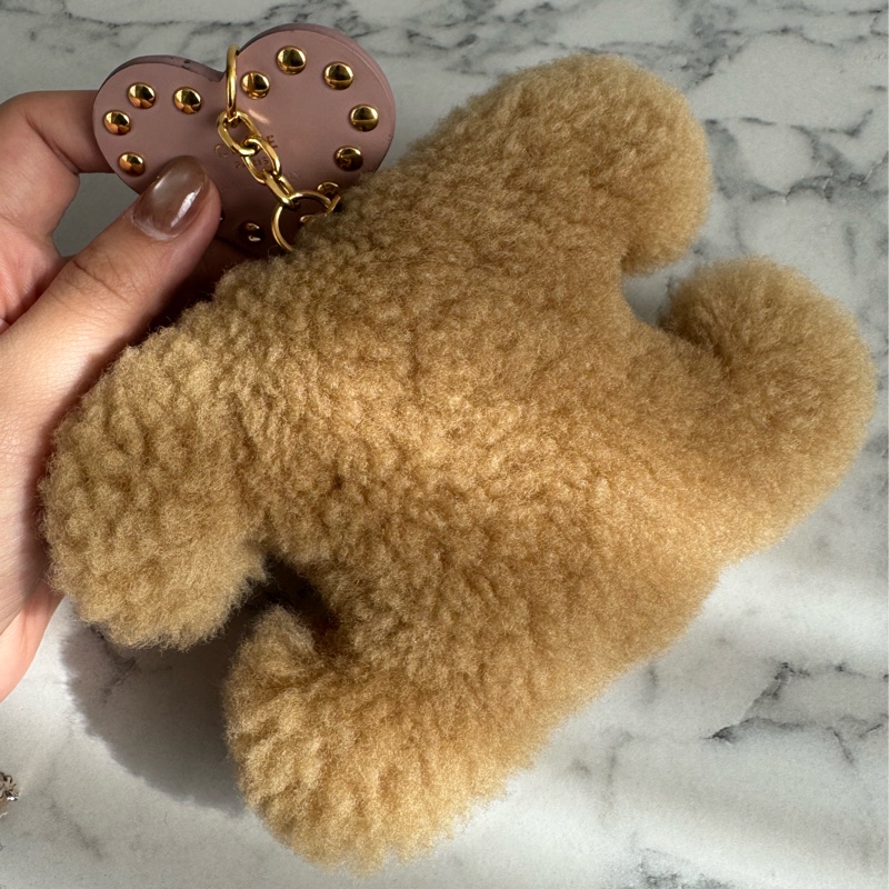 Celine咖熊毛絨凱旋門logo吊飾-9