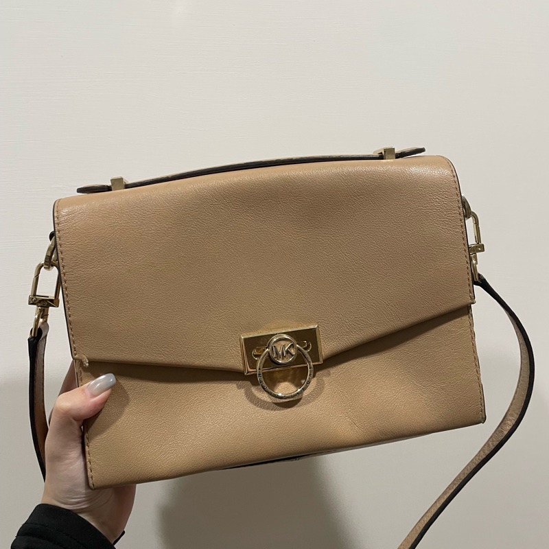 🔥MK肩背包 超百搭💗/只背兩次但有壓痕 商品狀態好-0