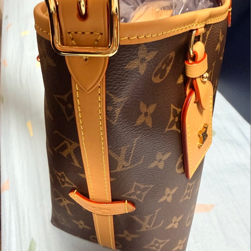 LV carryall pm-4
