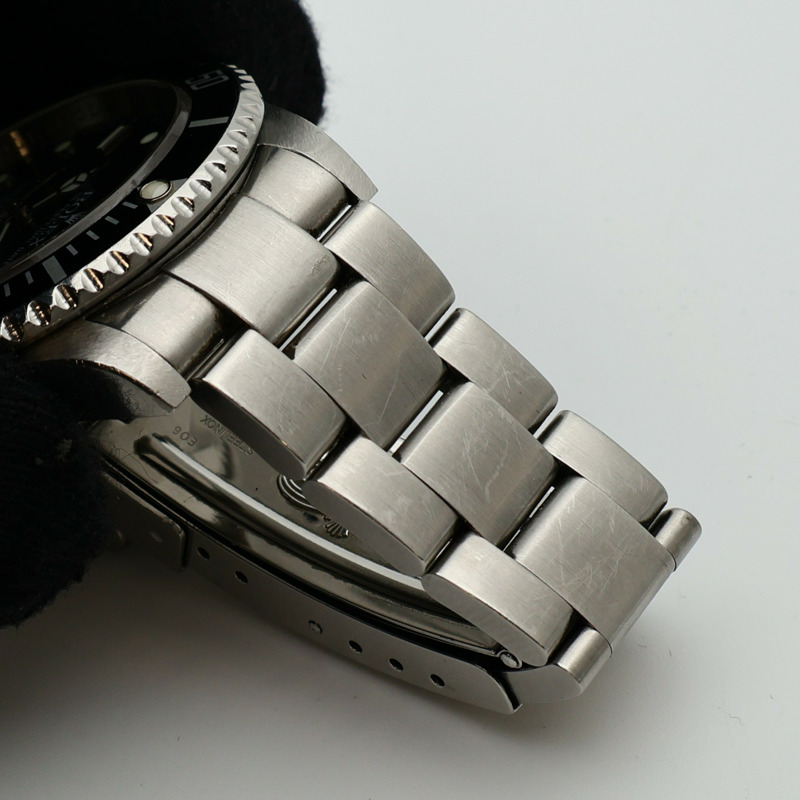 ROLEX Submariner Date 16610-15