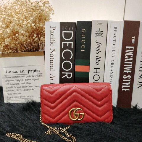Gucci 紅色斜孭袋