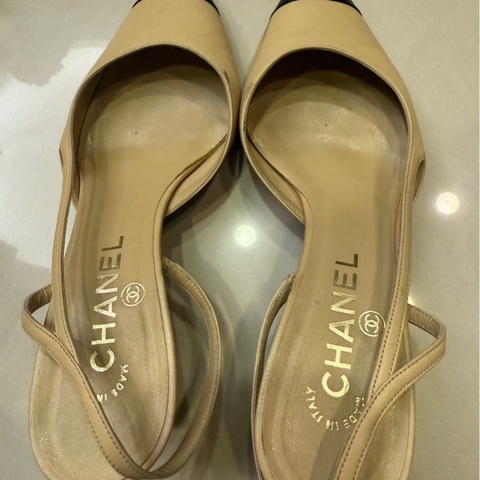 Chanel經典雙色跟鞋