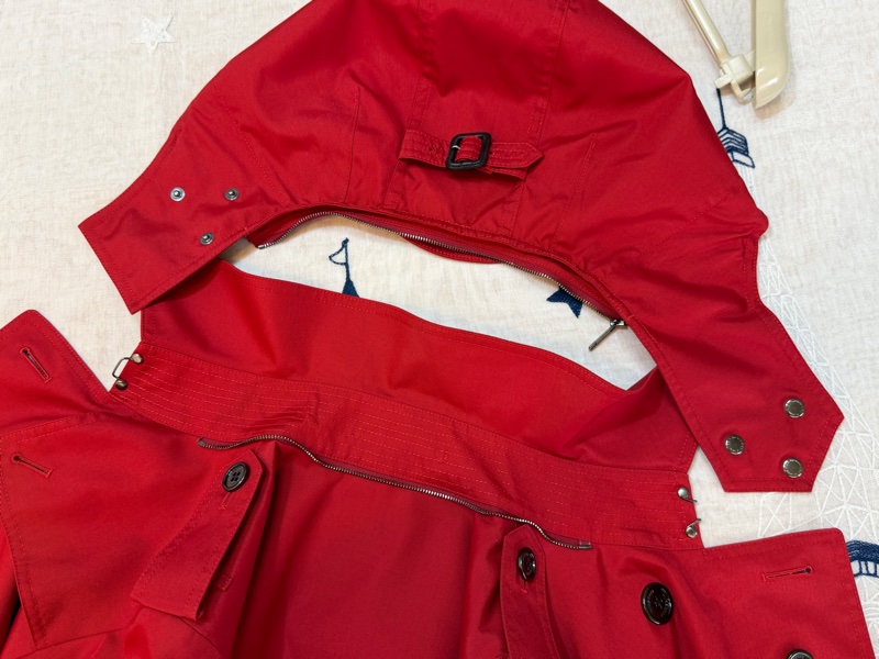 BURBEERY日系倫敦紅色連帽風衣38-8