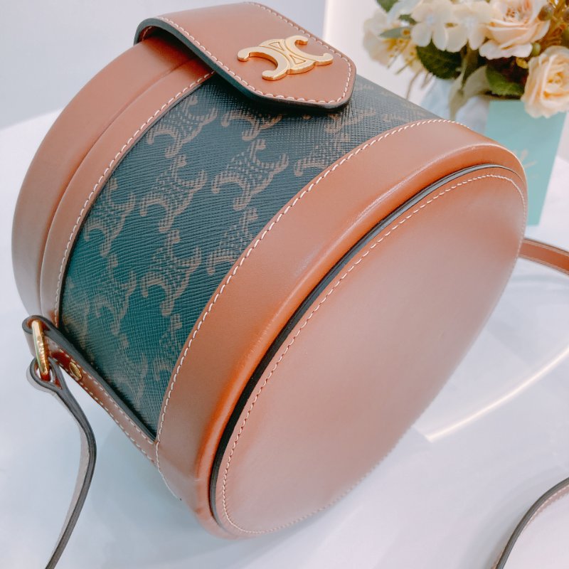 MS0412 Celine 塞琳 鼓型 化妝箱包 調節斜背 翻蓋 金扣Tambour Medium Triomphe Canvas Brown Monogram x GHW-5