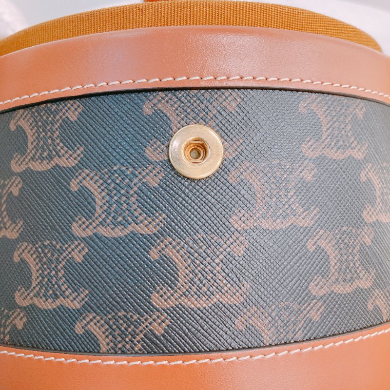 MS0412 Celine 塞琳 鼓型 化妝箱包 調節斜背 翻蓋 金扣Tambour Medium Triomphe Canvas Brown Monogram x GHW-14