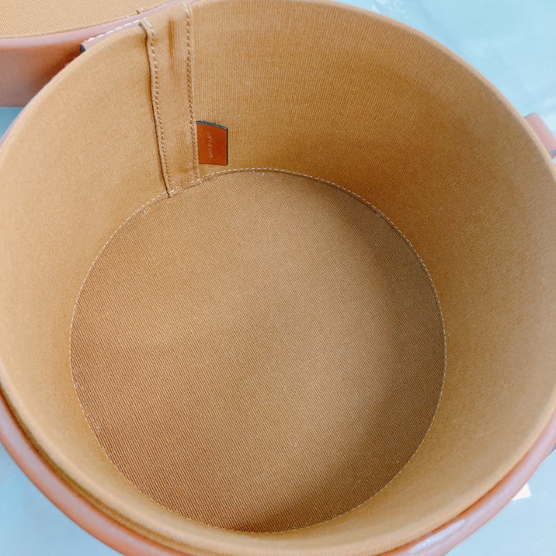 MS0412 Celine 塞琳 鼓型 化妝箱包 調節斜背 翻蓋 金扣Tambour Medium Triomphe Canvas Brown Monogram x GHW-15