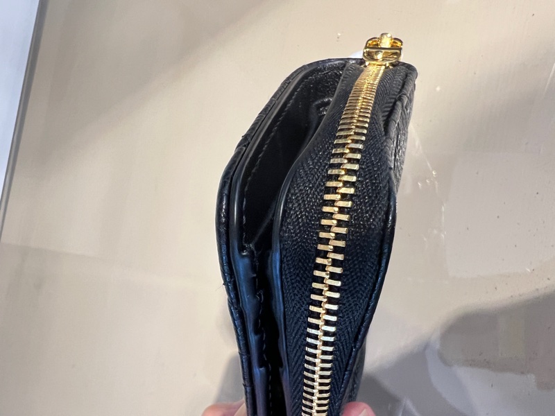 Dior 黑牛皮Caro Scarlet金釦對開6卡ㄇ拉短夾-7