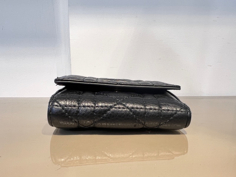 Dior 黑牛皮騰格紋Caro Hibiscus L zip金釦3折短夾-2